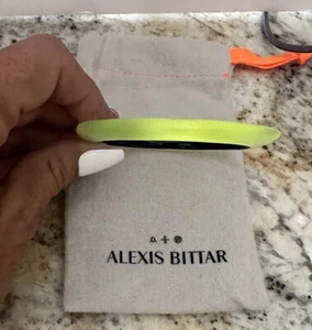 100% Authentic Alexis Bittar Soft Square Thin Neon Yellow Lucite Bracelet - Picture 1 of 18
