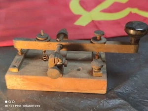VINTAGE MORSE ALTER TELEGRAPHENSCHLÜSSEL HOLZSOCKEL - Bild 1 von 24