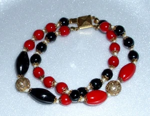 Elegantes schwarz und rot Onyx Perlen Armband 7" Zoll gebraucht Top Zustand - Bild 1 von 1