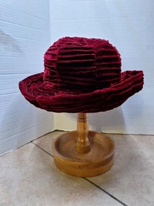 St. Maughan Of London Cranberry Maroon Textured Velvet Bucket Hat Size 7/MED - Picture 1 of 8