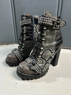 Botín Jeffrey Campbell Lilith-2 Tacón Bloque Hebilla Tachonada Serpiente Mujer Talla 6 M Foto 1 de 4