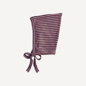 Neu mit Etikett Kate Quinn Elfenmütze mauve gestreift Bio-Baumwolle schmal gerippt 3-6 m - Bild 1 von 1