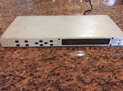 Peavey AEQ 2800 Automated 28 Band Graphic EQ Equalizer W/Cord Made In USA Nice! - Image 1 of 4