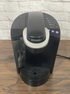 Cafetera Keurig K40 de una sola taza negra probada y limpia funciona - Imagen 1 de 7