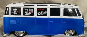 Maisto Volkswagen VW Split Window Ragtop Samba Camper Van RC Toy 1:24 - Picture 1 of 6