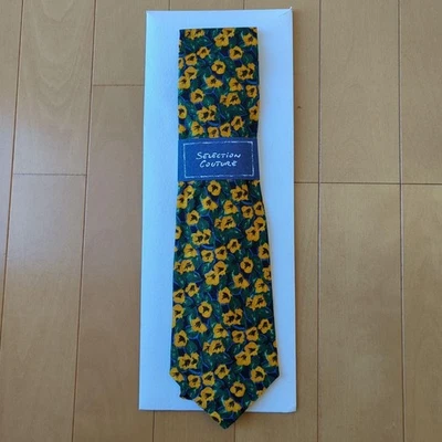 Givenchy Corbata Floral Edición Limitada Verde Amarillo Conjunto Accesorios Foto 1 de 4