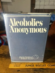 Vintage Vtg Alcoholics Anonymous Book Third Edition 1976 Hardcover Dust Cover HB - Picture 1 of 9