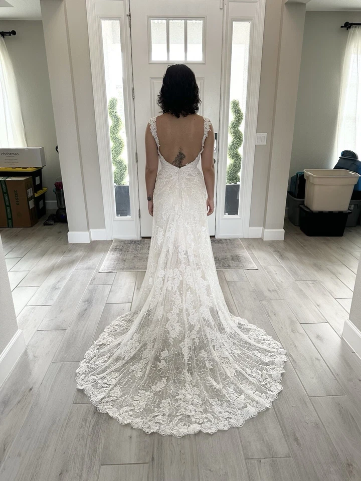 Vestido de novia Essense of Australia D1877 Foto 1 de 4