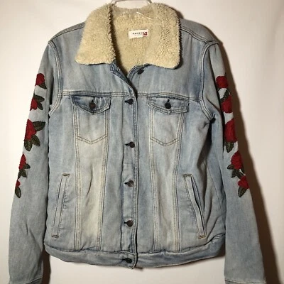 PacSun Sherpa Lined Denim Jacket Embroidered Roses Blue Jean Trucker Coat Size L - Image 1 of 4