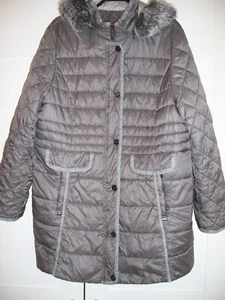 Gerry Weber Damenjacke grau mit abnehmbarer Kapuze und Kunstfellbesatz - Bild 1 von 7