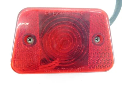 Luz de freno trasera Polaris Magnum 325 2002 4x4 2410320 JP3 Foto 1 de 4