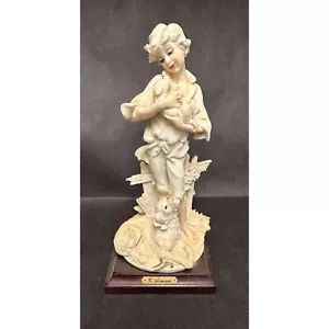 Figura de porcelana Giuseppe Armani TERNURA niño con cachorros sobre base de madera - Imagen 1 de 9