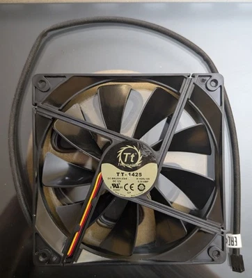 Ventilador Thermaltake Case TT-1425 Foto 1 de 2