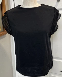 CHOCOL RAFFINE Robe Black Women’s Short Sleeve Shirt Top Ruffle NWT Size S/M - Picture 1 of 14