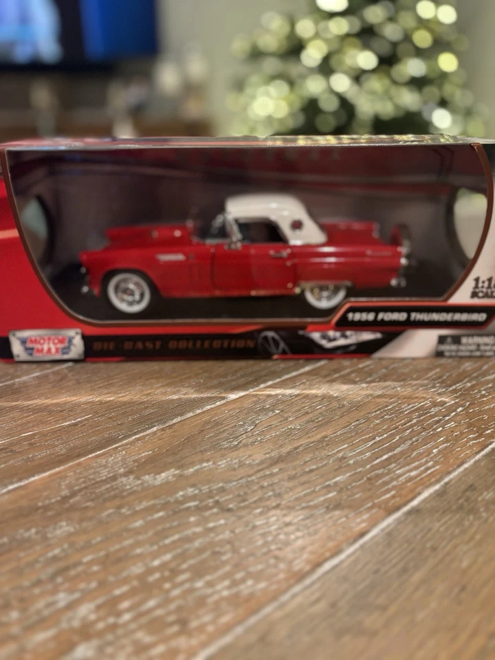 Motor Max 1956 Ford Thunderbird | Red 1:18 | Free Shipping!! - Image 1 of 1