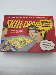 Vintage Tarco Toy Skill-Drive elektronische Fernbedienung magnetisches Brettspiel Autorennen - Bild 1 von 24