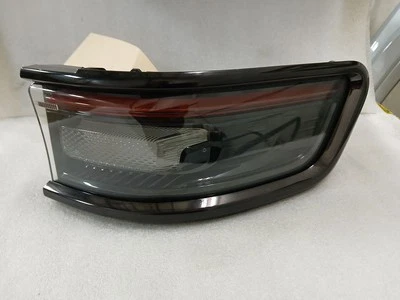 Luz trasera exterior derecha pasajero 68621168AA para 2024 Grand Wagoneer 3009534 Foto 1 de 4