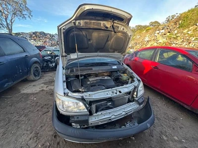 2001 Holden Zafira TT Radiator for 2.2L Petrol Auto #B784 - image 1 of 4