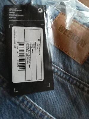 Damenjeans Weekday Avery Relaxed fit, pool blue, Gr. 28 - Bild 1 von 4