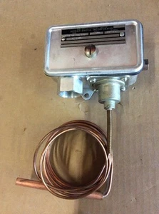 2221596 Detroit Pressure Switch - Picture 1 of 2