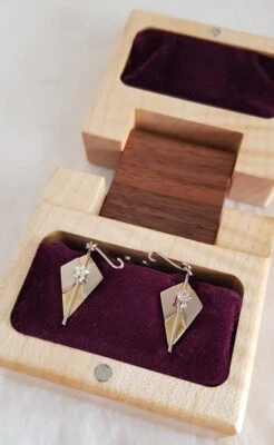 18ct Yellow & White Gold Drop Earrings. Sheffield 1998 . By MAM - Image 1 of 4