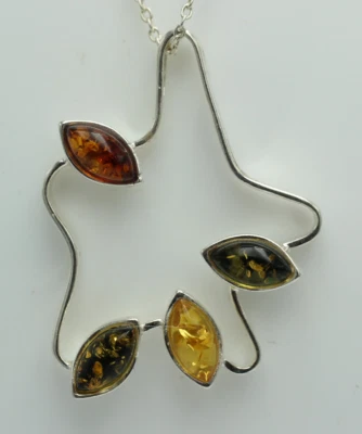 Moderno Pendente In Ambra Design Collana In Argento 925 Gioielli In Ambra - Immagine 1 di 4