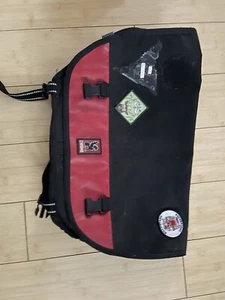 RARE Chrome Industries Citizen Messenger Bag Made USA Black & Red 15L - Picture 1 of 3