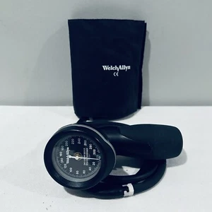 Welch Allyn Manual Blood Pressure Cuff & Bulb Set - Adult Size 29 - 42 cm - Picture 1 of 5
