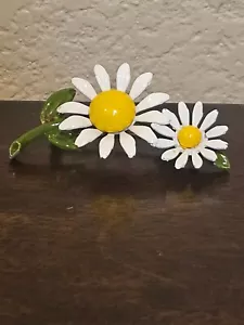 Prendedor flor margarita verde amarillo y blanco - Imagen 1 de 6