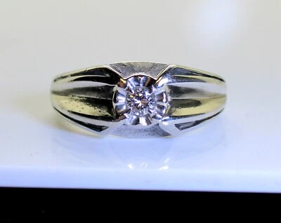 Nice Heavy Men's 10K White Gold .15 Ct Solitaire Diamond Ring, Size 11, 9.2Grams - Image 1 of 4