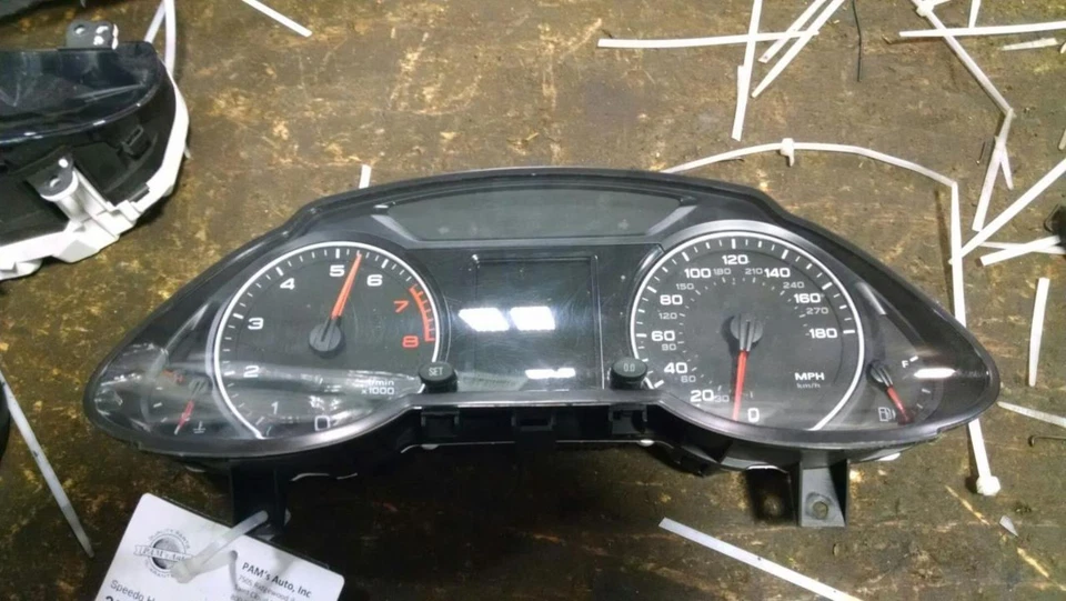 Cuadro de instrumentos velocímetro OEM para Audi Q5 Cluster 122K Foto 1 de 1