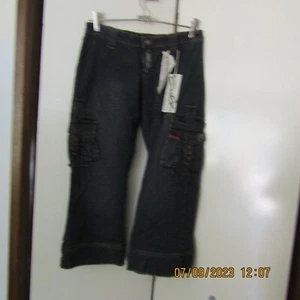 Size 8 Cult Ladies 3/4 Destressed Denim Pants NWT RRP $84.95 - Picture 1 of 12