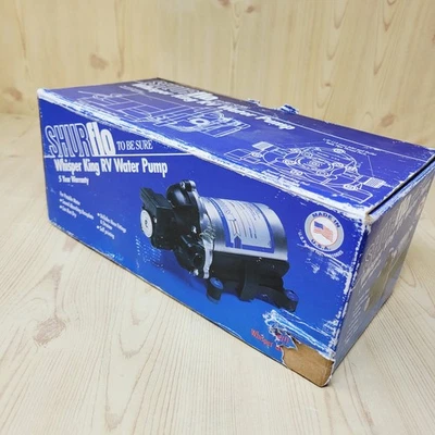 Autocaravana Shurflo modelo 2093-204-414 Whisper King 12 voltios probada en agua dulce funcionando  Foto 1 de 4