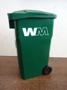 GARBAGE TRUCK MINI BIN TOTER WASTE MANAGEMENT GREAT FOR PEN HOLDER - Picture 1 of 4