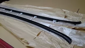 MAZDA OEM GENUINE FRONT DOOR WINDOW MOLDING SEALING WEATHER TRIMS FOR 93-02 RX-7 - Picture 1 of 9
