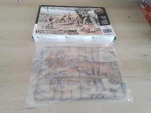 MB 1/35. REF 3577. FIGURINES EQUIPAGE D’ARTILLERIE AMÉRICAIN. EN BOITE - Foto 1 di 8