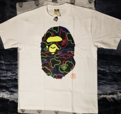 Футболка с логотипом Bape × Dover Street Market A Bathing Ape (белая) Fluro Rebellion - Изображение 1 из 4