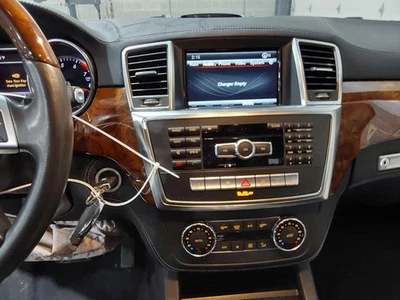 Used Front Center Infotainment Display fits: 2013 Mercedes-benz Mercedes ml-clas - Imagem 1 de 4