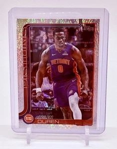 2025-26 Topps Basketball Flagship Jalen Duren #41 Holo Foil Detroit Pistons SP - Bild 1 von 2