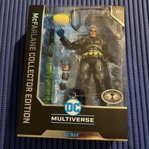Batman Dark Knight Returns Battle Damage Blue, McFarlane Platinum Edition - Bild 1 von 6