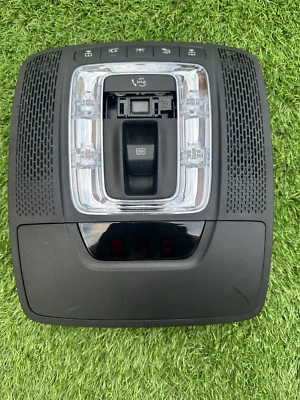 MERCEDES-BENZ AMG W177 A35 A45 CLA35 GLA45 ILUMINACIÓN INTERIOR DELANTERA A0009000039 Foto 1 de 3