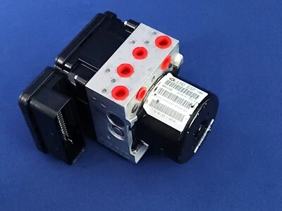 🏅 2010- 2013 Jeep Patriot Compass  ABS Brake Pump Control Module  68091115AD 🏅 - Image 1 of 4