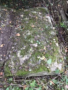 Fluted Stone capping stones for brick or stone gate posts - Picture 1 of 3