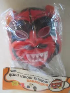 Vintage Fun World Halloween Devil Childrens Mask Jaw Moves - Picture 1 of 2