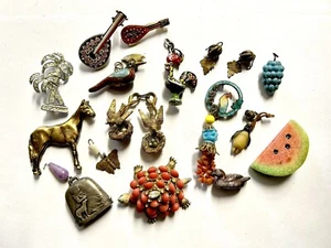 Vintage Charms & Old Pieces for Jewelry Making 17 pieces Birds Pins Silver Bell - Picture 1 of 15
