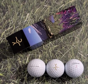 Pelotas de golf Yellowstone Club YC - Paquete de 3 Titleist - Big Sky, Montana - Weiskopf - Imagen 1 de 9