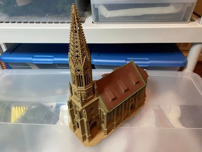 Iglesia Catedral Vollmer 43739 escala HO Stuttgart (construida con desgaste reparable) Foto 1 de 4