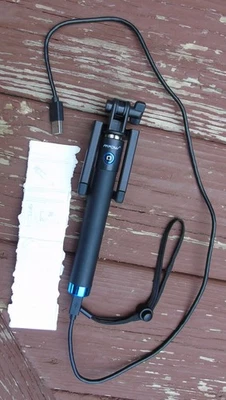 MPOW Modelo MBT8 Bluetooth Obturador Telescópico Palo Selfie con Abrazadera Ajustable Foto 1 de 4