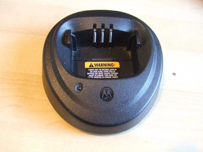 Motorola Battery Charging Base Dock ONLY Single Cup Rapid Charger WPLN4137AR - Image 1 of 3