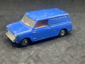 TRIANG SPOT-ON No. 104 Morris MINI VAN 1:42 RARE NEW ZEALAND PRODUCTION - Picture 1 of 6